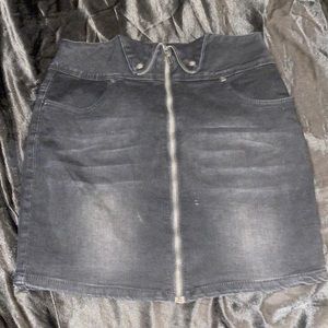 Black skirt
